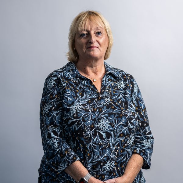 Sarah Watts Di